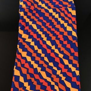 LuLaRoe Tall and Curvy Leggings